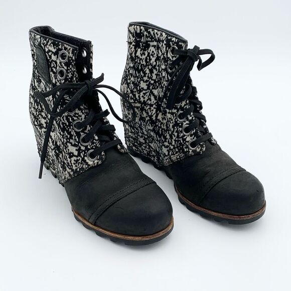 Sorel Joan of Arc Lexie wedge ankle boots black and white Womans size 6.5 - Picture 1 of 12